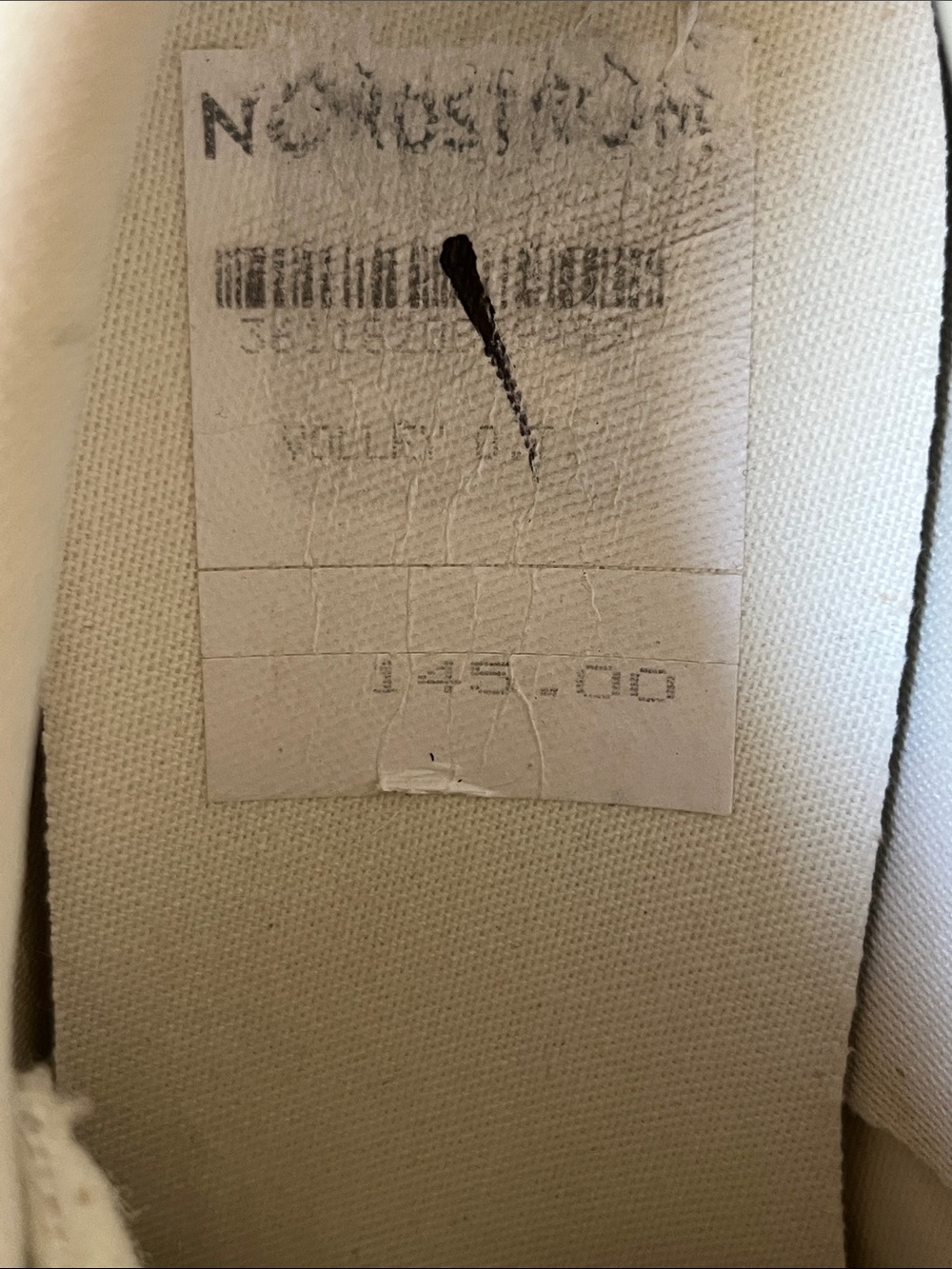 NWT VEJA VOLLEY SNEAKERS - Picture 7 of 9
